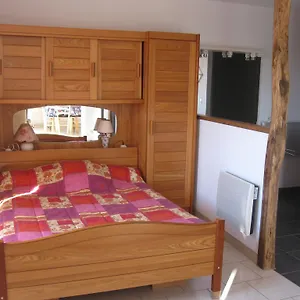  Hébergement de vacances Les Genêts Valderois France